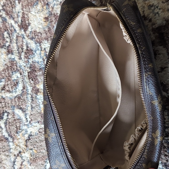 Louis Vuitton monogram trousse toilette 23 - Picture 10 of 11